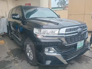 Toyota Land Cruiser 2022 Black