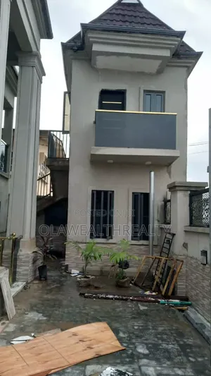 5bdrm Duplex in Bodija for rent