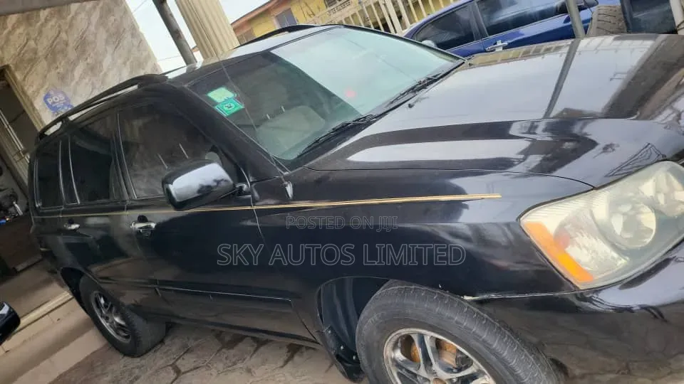 Toyota Highlander 2004 Black