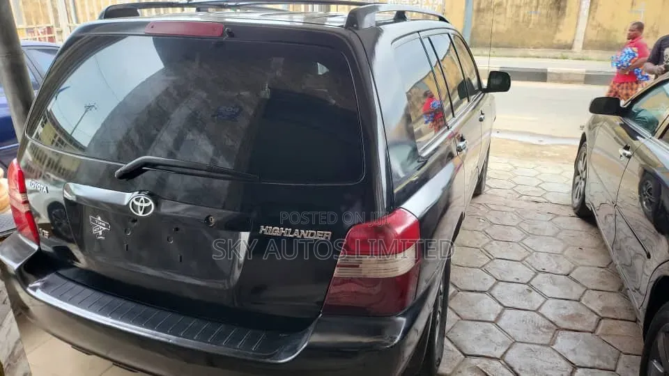 Toyota Highlander 2004 Black