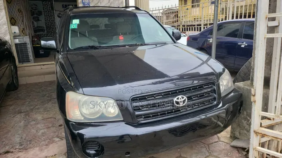 Toyota Highlander 2004 Black