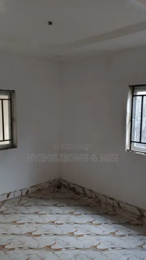1bdrm Room & Parlour in Mararaba for rent