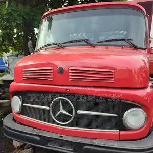 Mercedes Benz 911 Tipper 10 Bolts Tokunbo With Custom Paper