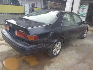 Toyota Camry 1999 Gray