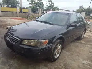Toyota Camry 1999 Gray