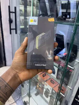 New Samsung Galaxy Z Flip6 256 GB Yellow