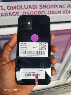 Apple iPhone 12 64 GB Black