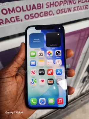 Apple iPhone 12 64 GB Black