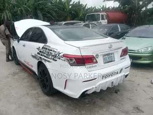 Lexus ES 350 2011 White