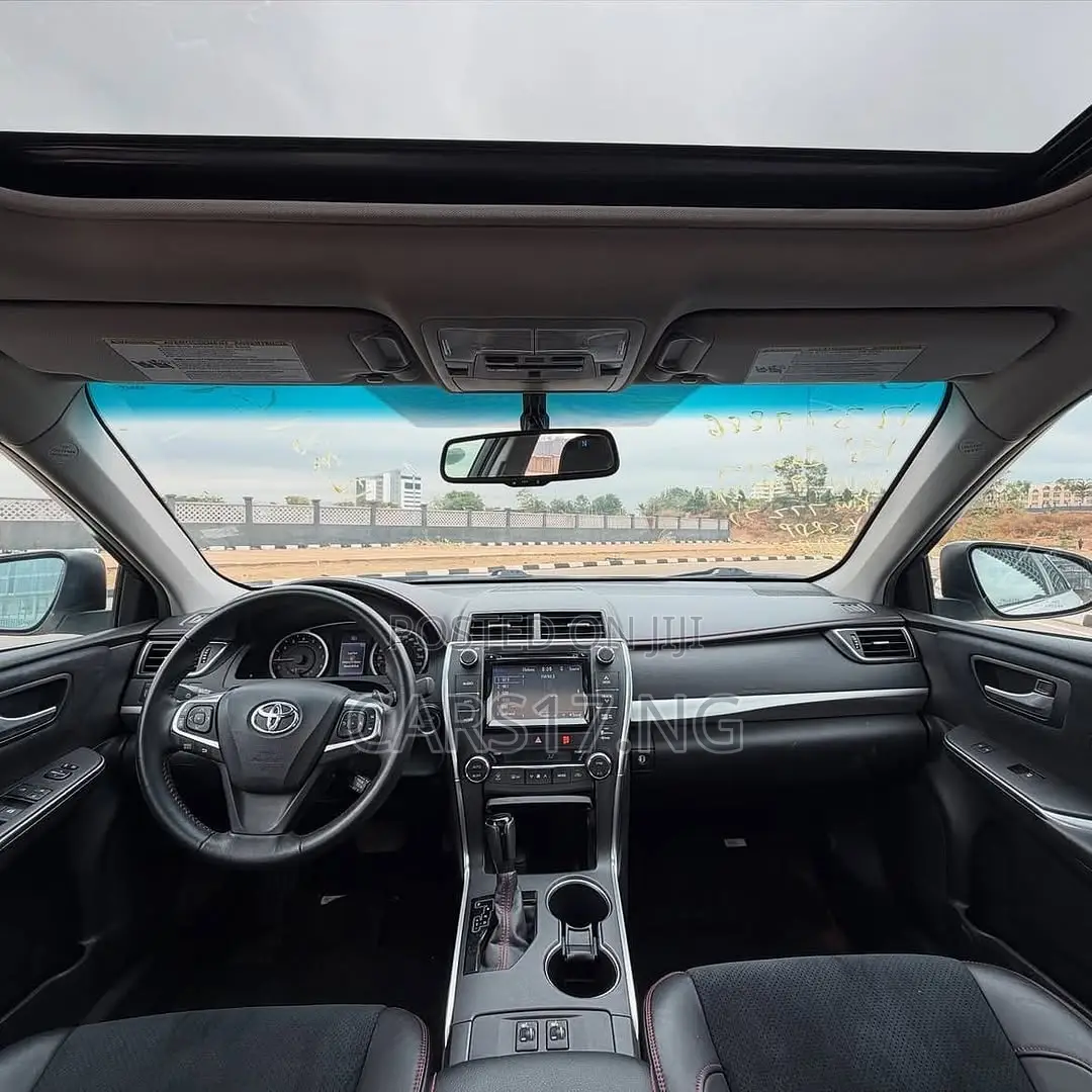 Toyota Camry 2016 White