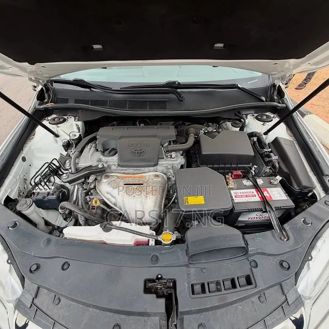 Toyota Camry 2016 White
