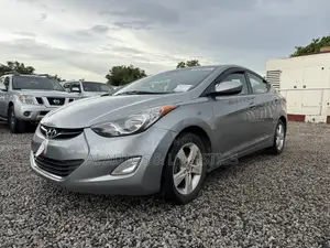 Hyundai Elantra GT 2013 Gray