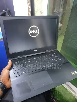 Laptop Dell Inspiron 15 7000 4GB Intel Core i7 SSD 256GB