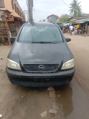Opel Zafira 2005 Black