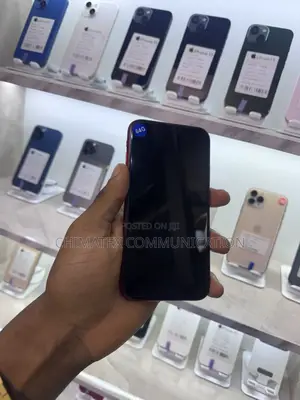 Apple iPhone XR 64 GB Red
