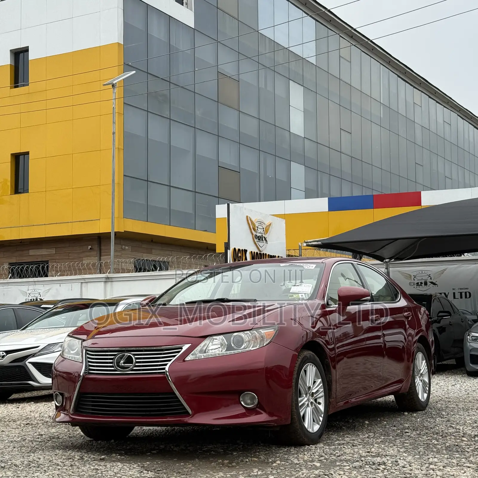 Lexus ES 2014 Red