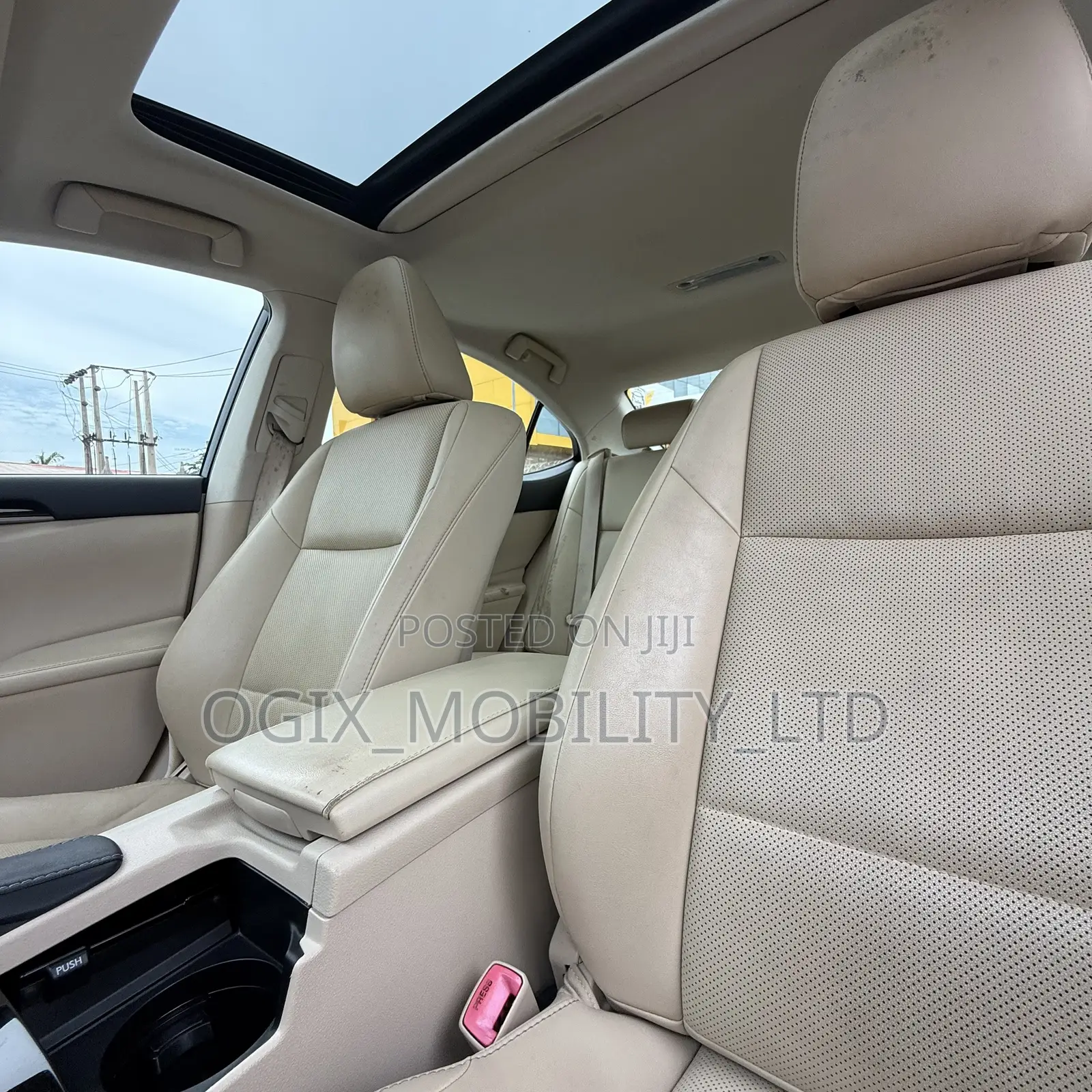 Lexus ES 2014 Red