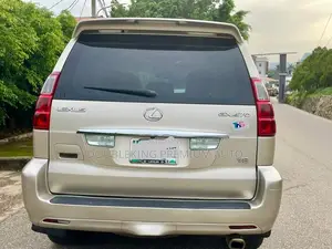 Lexus GX 470 2007 Gold