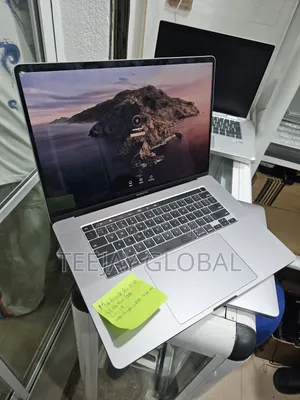 Laptop Apple MacBook Pro 2020 32GB Intel Core i9 SSD 1T