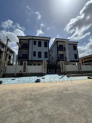 3bdrm Apartment in Opebi for sale