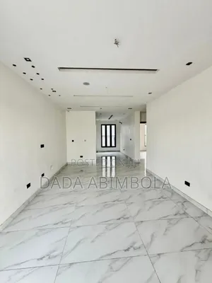 Luxury Brand New 2 Bedroom Apartment