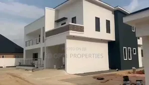 5bdrm Duplex in Ogheghe Road, Benin City for sale