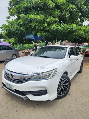 Honda Accord Touring V-6 4dr Sedan (3.5L 6cyl 6A) 2014 White