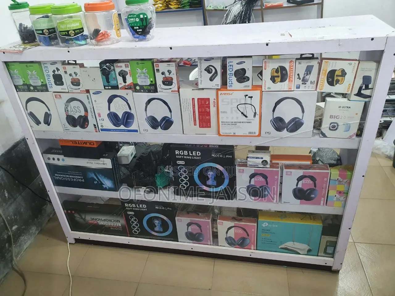 Items Display Show Glass