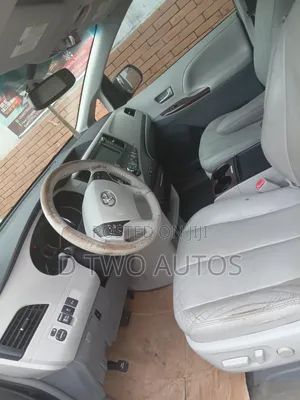 Toyota Sienna XLE 7 Passenger Mobility 2012 Gray