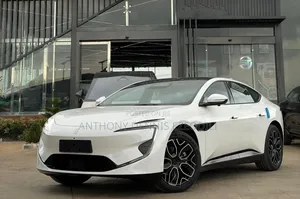 New Avatr 12 2025 White