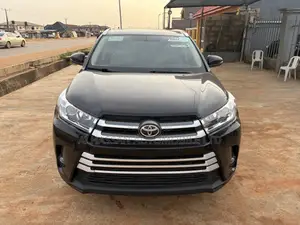 Toyota Highlander 2016 Black