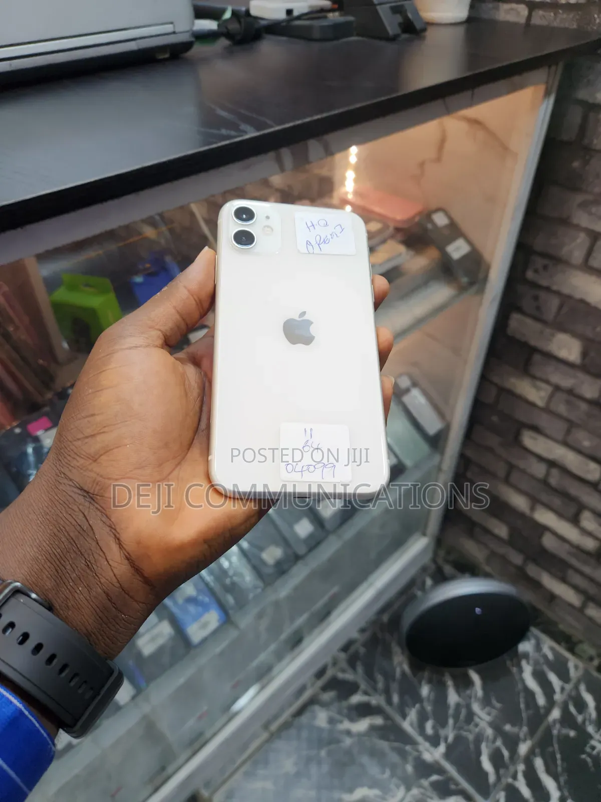 Apple iPhone 11 64 GB White
