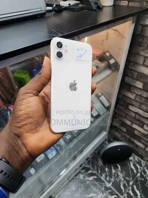 Apple iPhone 11 64 GB White