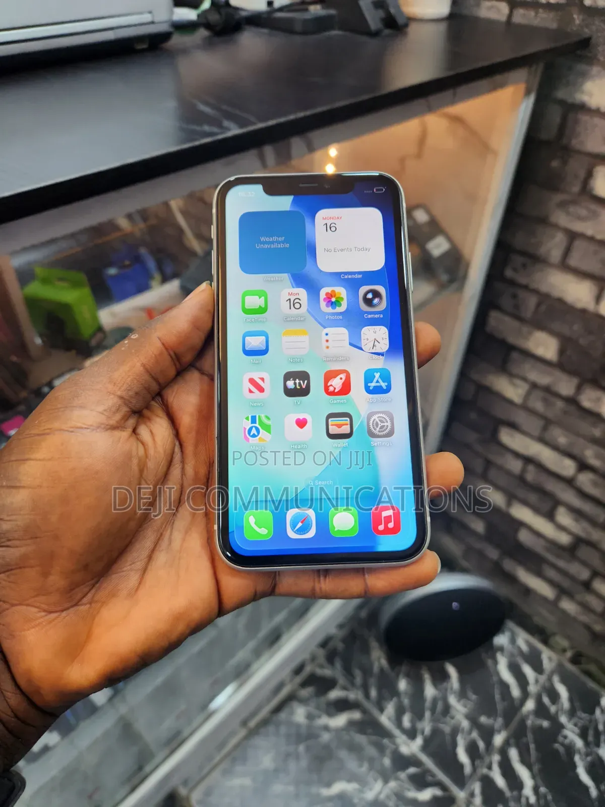Apple iPhone 11 64 GB White