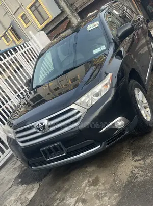 Toyota Highlander 3.5L 4WD 2013 Black
