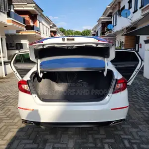 Honda Accord 2018 White