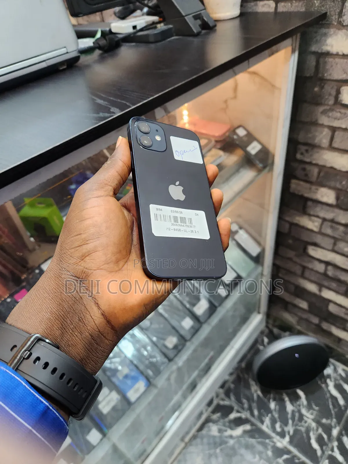 Apple iPhone 12 64 GB Black