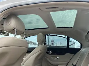Mercedes-Benz C300 Luxury 4dr AWD 4Matic Sedan (2.0L 4cyl 7A) 2015