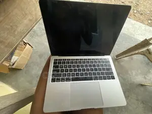 Laptop Apple MacBook Air 2019 16GB Intel Core i5 SSD 250GB