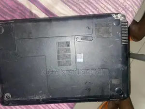 Laptop HP 15-da2933nia 2GB Intel Core i3 HDD 500GB