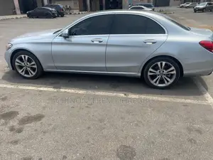 Mercedes-Benz C300 Base 4Matic Sedan AWD (2.0L 4cyl 7A) 2017 Blue