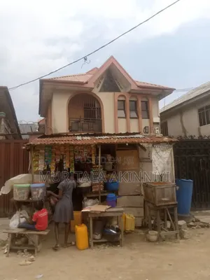 6bdrm Duplex in Ketu-Alapere for sale