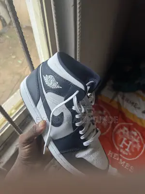 Nike Air Jordan. Extremely Clean. Uk Size 9