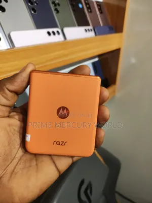 Motorola Razr 50 256 GB Orange
