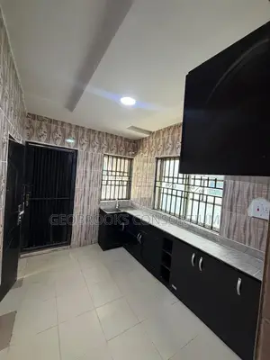 2bdrm Block of Flats in Akobo for rent