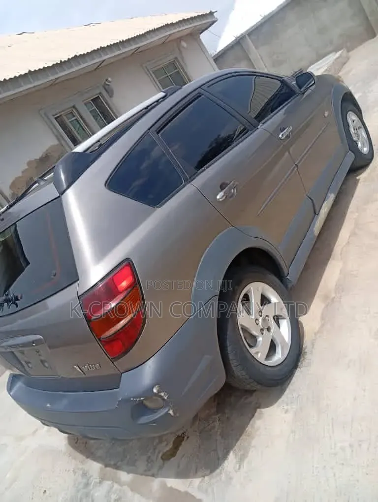 Pontiac Vibe Automatic 2004 Gray