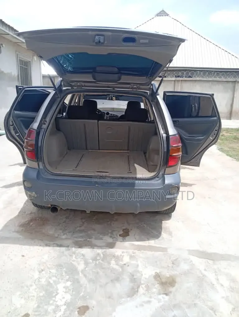 Pontiac Vibe Automatic 2004 Gray