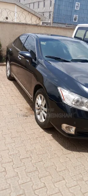 Lexus ES 2012 Black