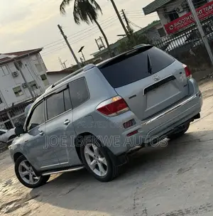 Toyota Highlander Limited 4x4 2009 Green