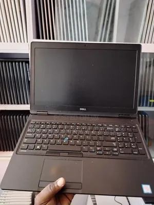 Laptop Dell Latitude 5580 8GB Intel Core i5 SSD 256GB